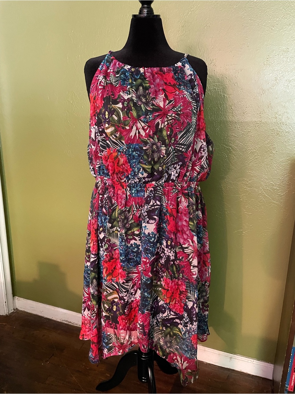 Floral Halter Summer Dress in Pink